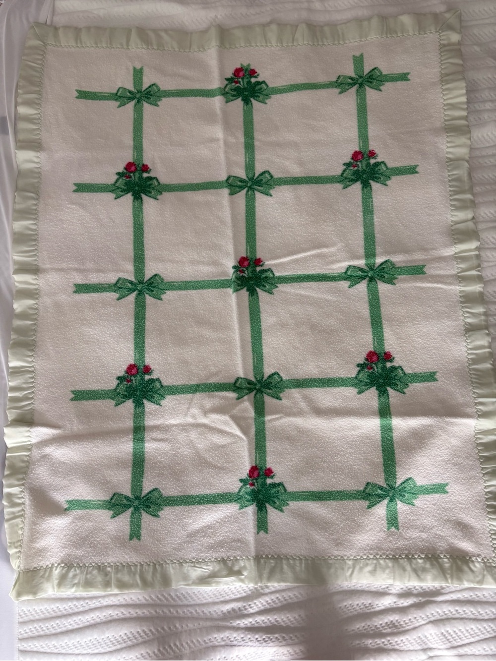 Vintage 1958 Christmas Baby Blanket Satin Trim Holiday Mid-Century